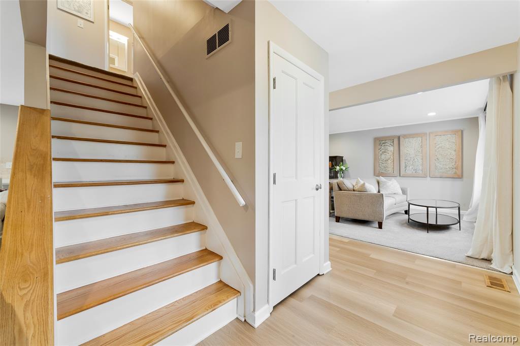 44453 Albert Drive, Plymouth, MI 48170 — Photo 17