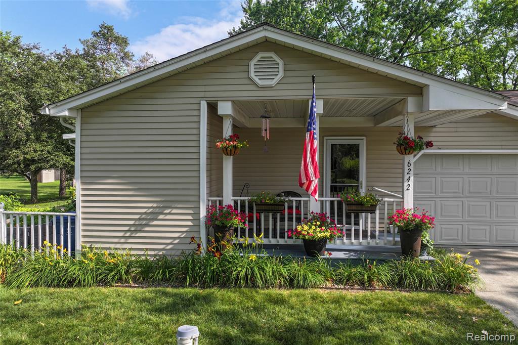 6242 Bedford Avenue, Flint, MI 48507 — Photo 6