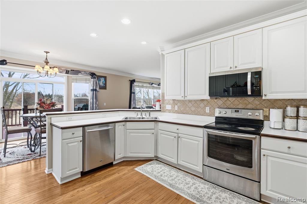 4337 Meadowbrook Court, Grand Blanc, MI 48439 — Photo 14