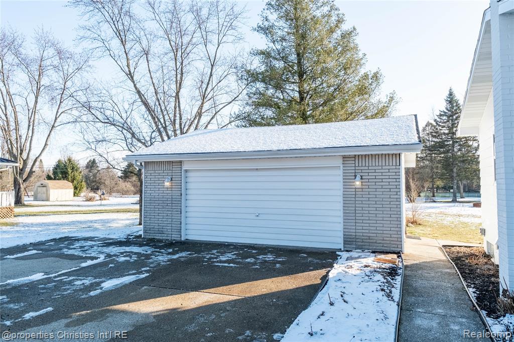61403 Fairland Drive, South Lyon, MI 48178 — Photo 34