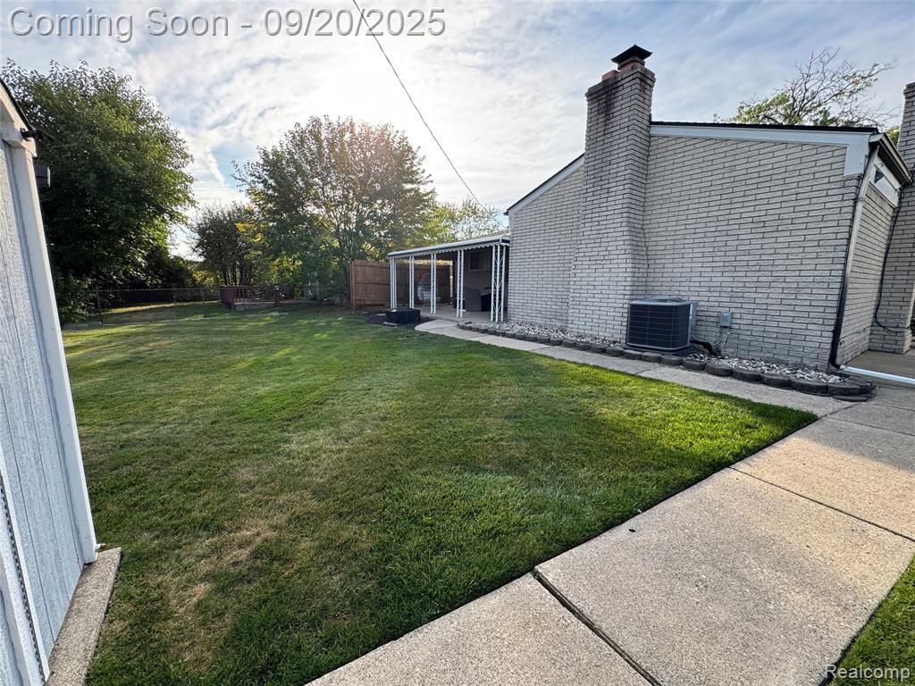 4121 Anthony Drive, Sterling Heights, MI 48310 — Photo 19