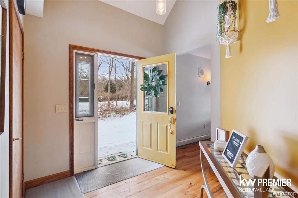 897 Annie Lang Drive, Milford, MI 48381 — Photo 4