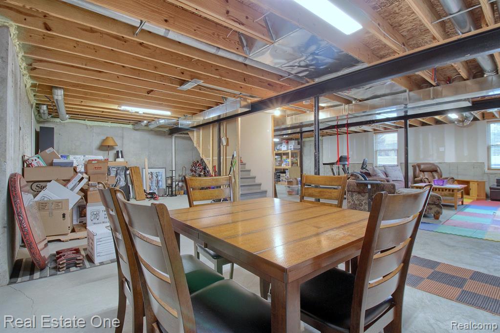 29924 MAGNOLIA Drive, New Hudson, MI 48165 — Photo 32