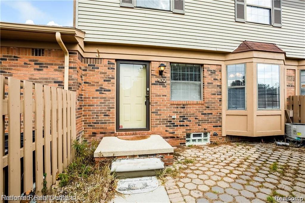43538 W ARBOR WAY Drive N, 152, Canton, MI 48188 — front exterior