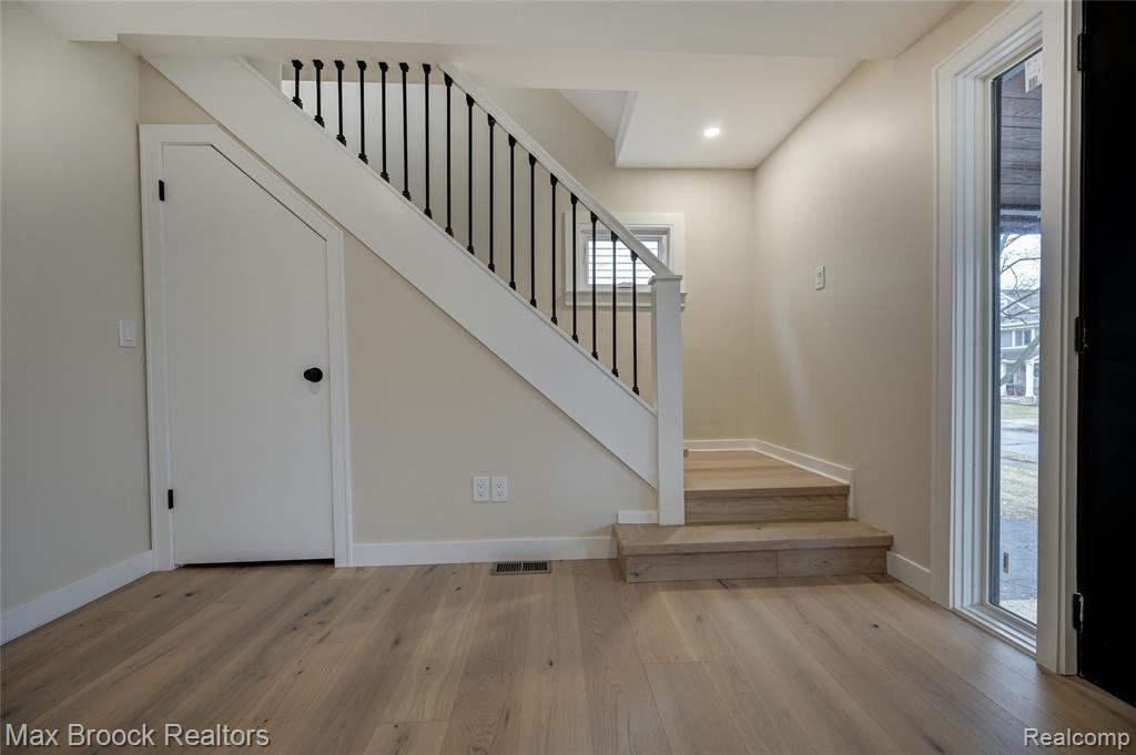 409 Baldwin Avenue, Royal Oak, MI 48067 — Photo 6