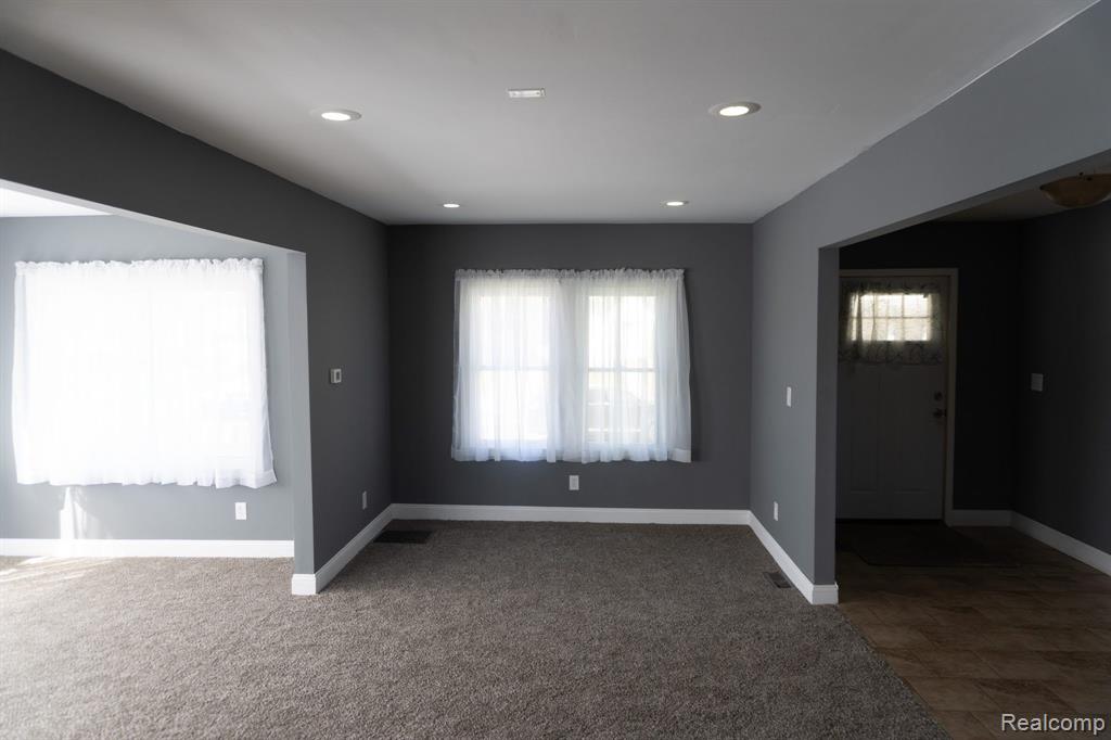 432 BUCKINGHAM Avenue, Flint, MI 48507 — Photo 10