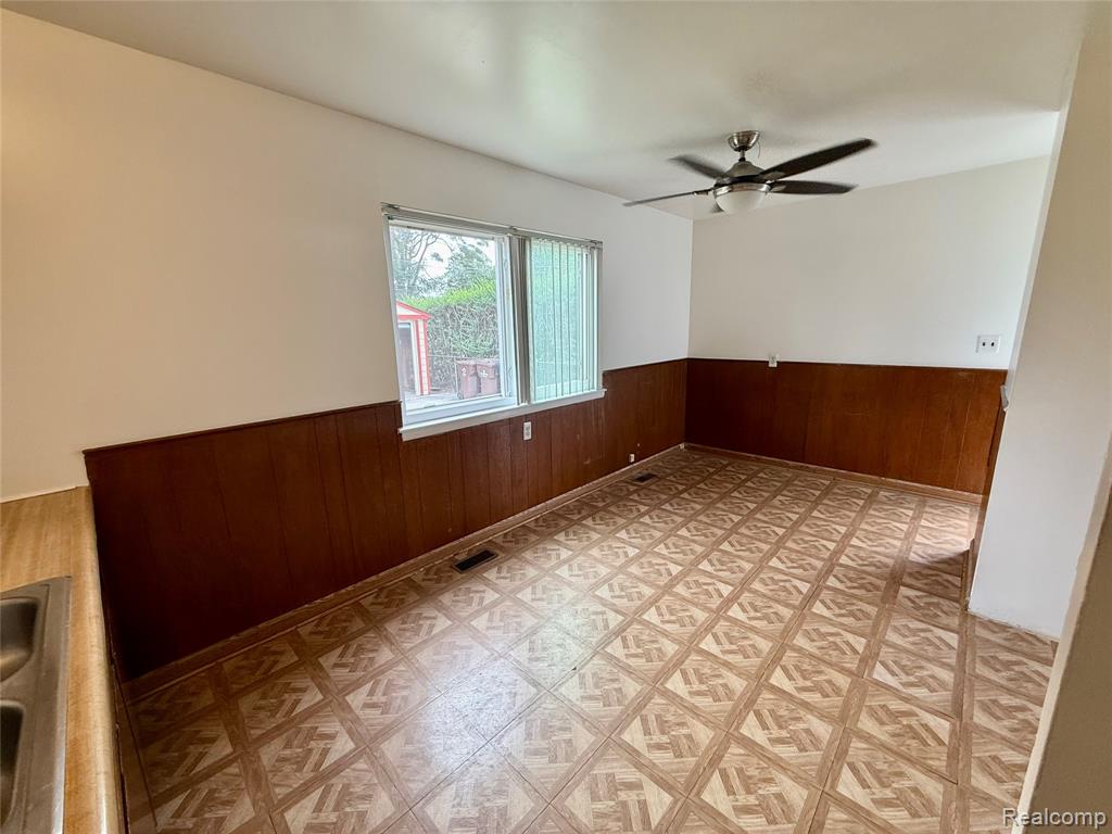 5221 Woodward Street, Wayne, MI 48184 — Photo 11