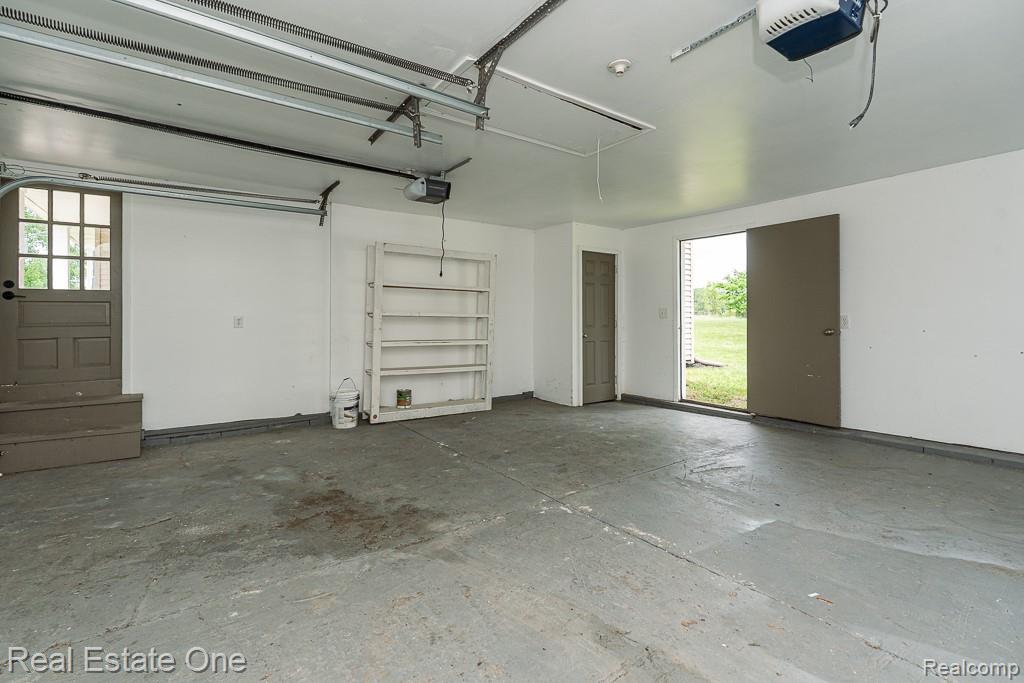8249 Beers Road, Swartz Creek, MI 48473 — Photo 25