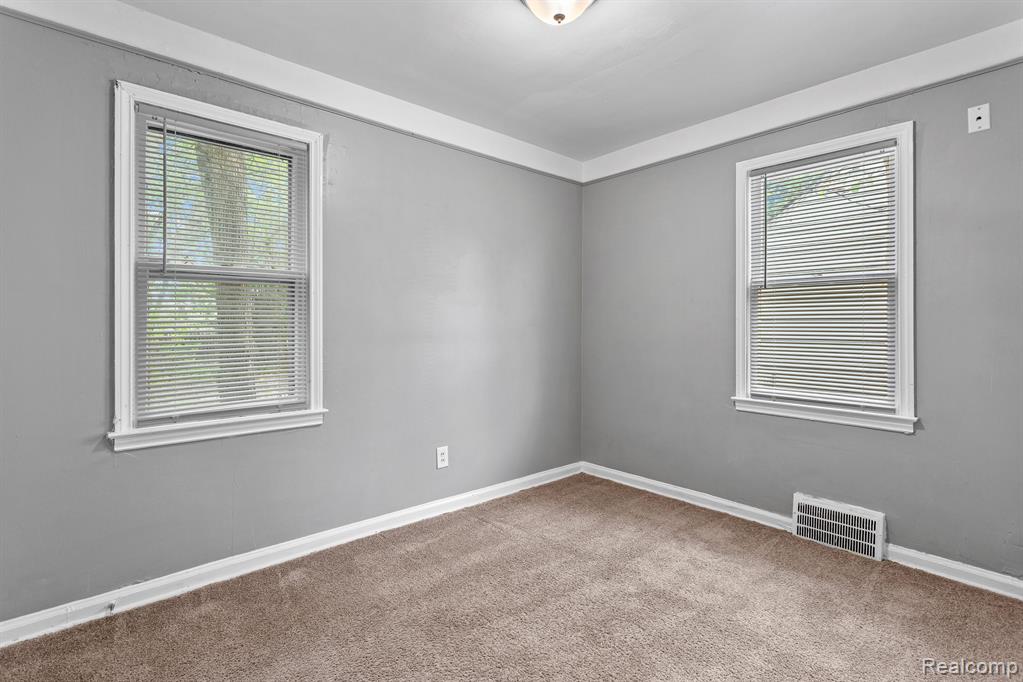 7344 WESTWOOD Street, Detroit, MI 48228 — Photo 12