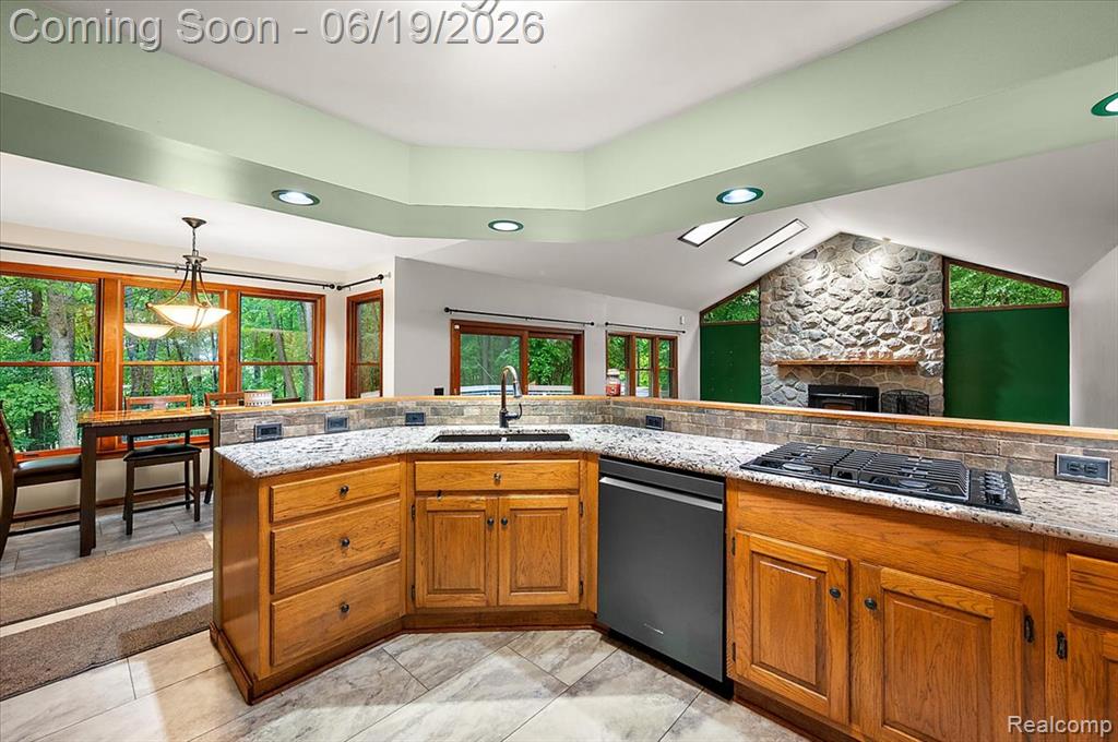 670 Rolling Acres Drive, Ortonville, MI 48462 — Photo 21