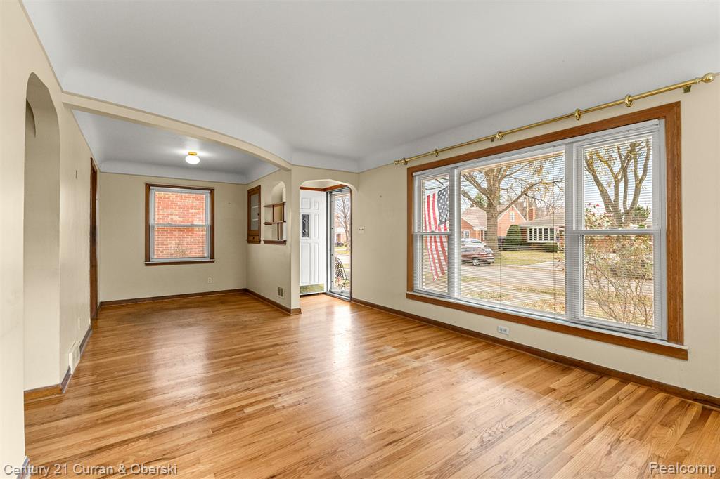 7668 Cortland Avenue, Allen Park, MI 48101 — Photo 5