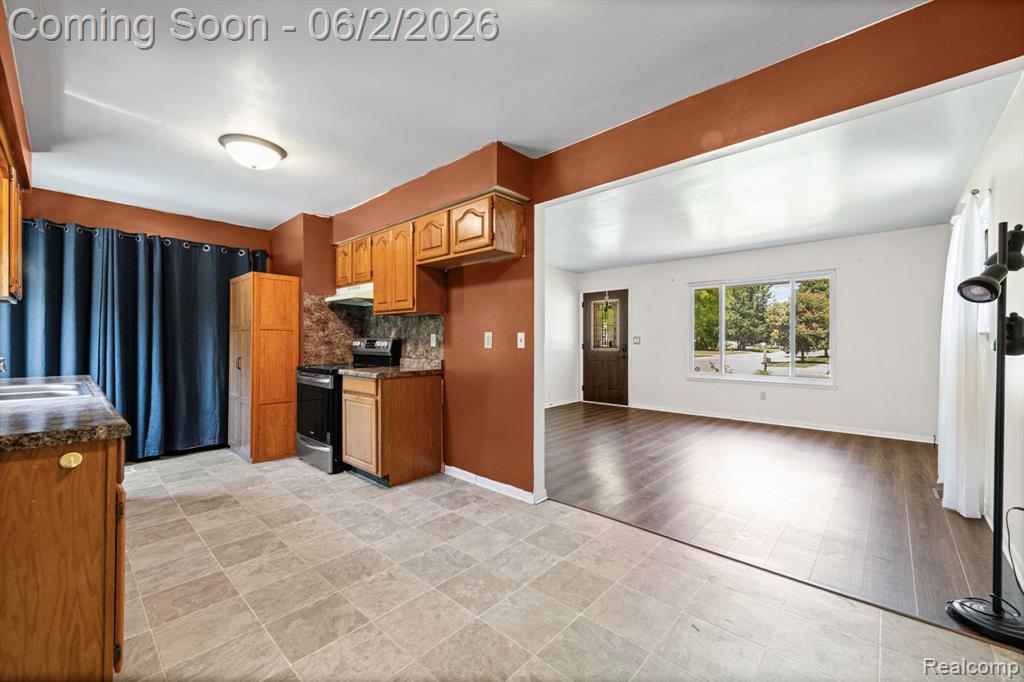 315 Airport Drive, Holly, MI 48442 — Photo 13