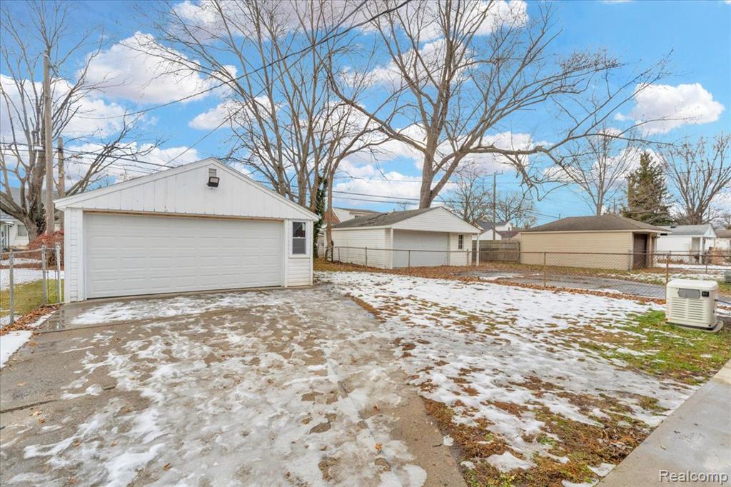 639 N Vernon Street, Dearborn, MI 48128 — Photo 29