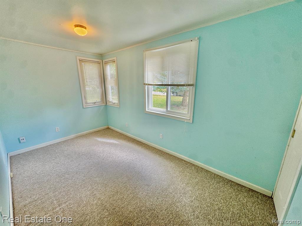 890 FARNSWORTH Road, White Lake, MI — Photo 10