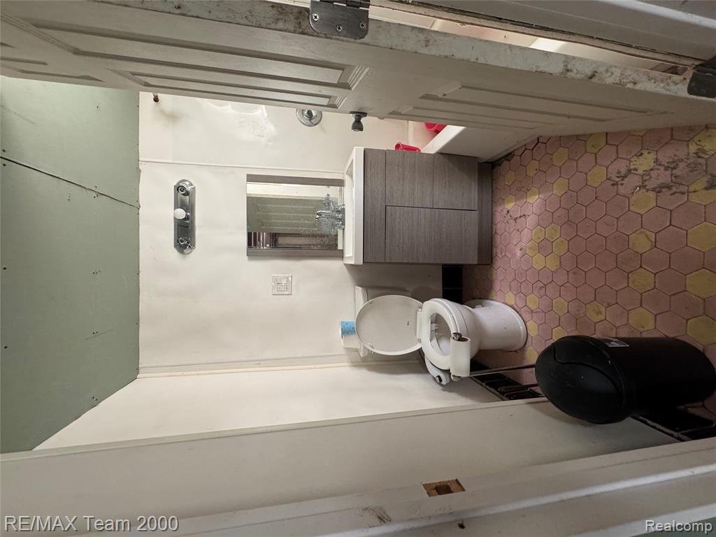 6815 Mettetal Street, Detroit, MI 48228 — Photo 25