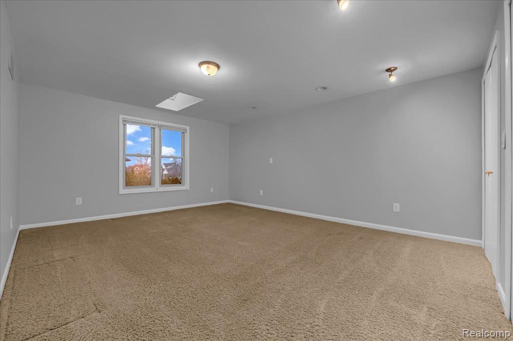 18676 Country Club Circle, Riverview, MI 48193 — Photo 28