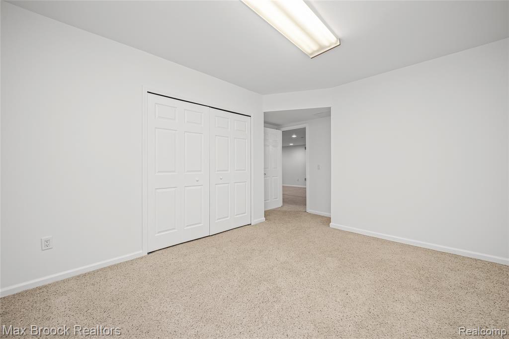 6901 Reed Court, West Bloomfield, MI — Photo 64