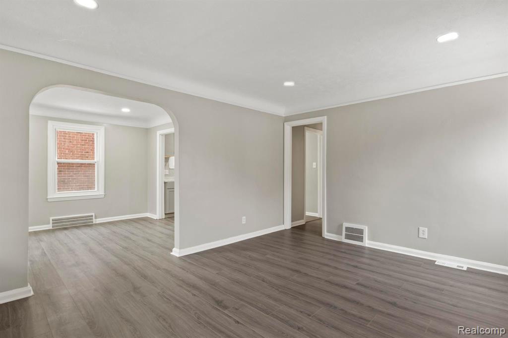 8131 COYLE Street, Detroit, MI 48228 — Photo 6