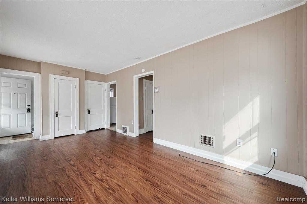 1511 E Harry Avenue, Hazel Park, MI 48030 — Photo 8