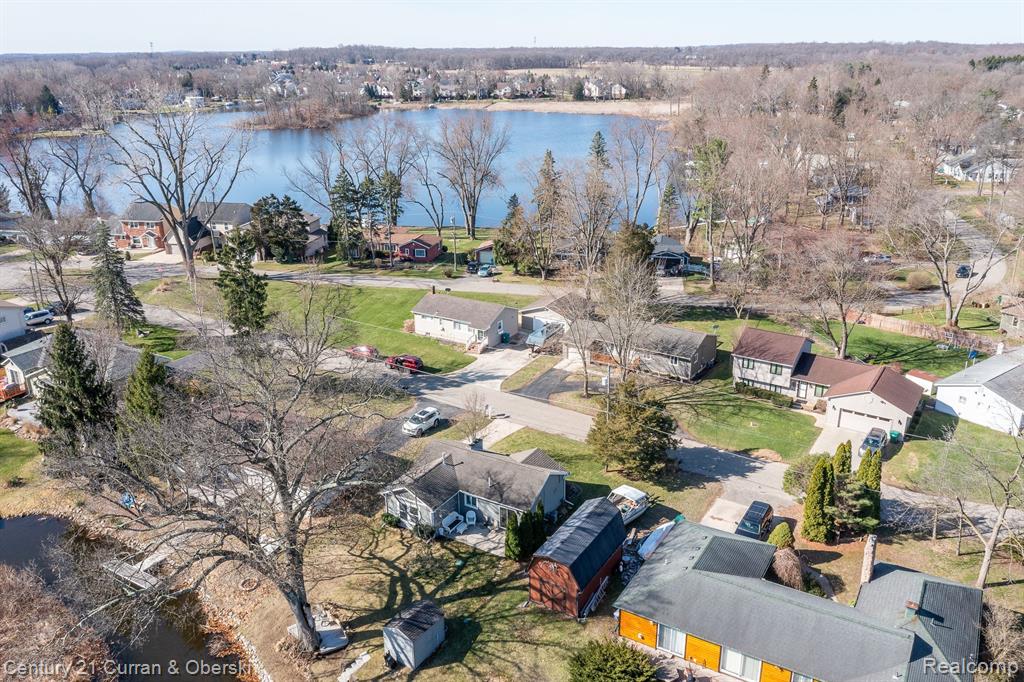6084 BROCKWAY Street, Commerce Twp, MI 48382 — Photo 38