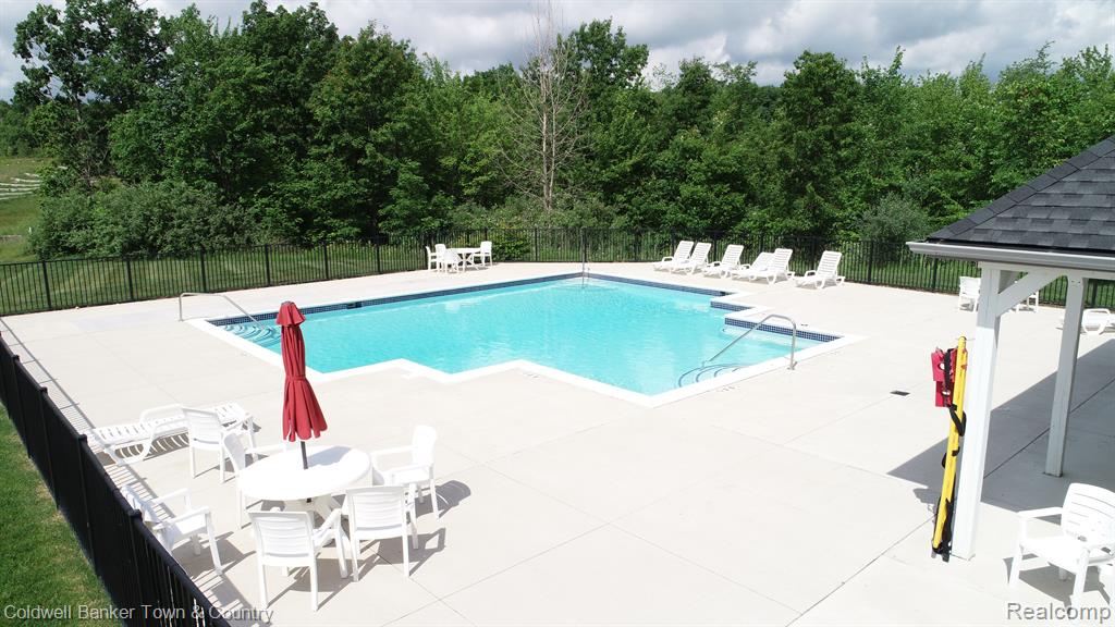 1228 CANNONADE Loop, Howell, MI 48843 — Photo 49