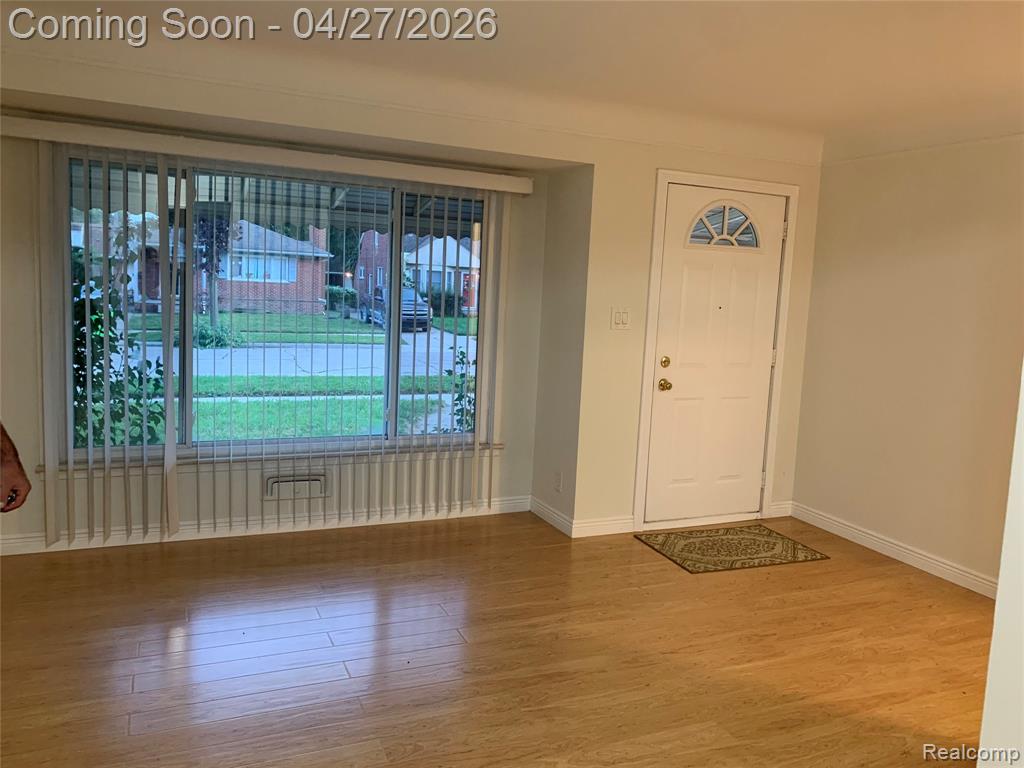 16735 Lincoln Avenue, Eastpointe, MI 48021 — Photo 4