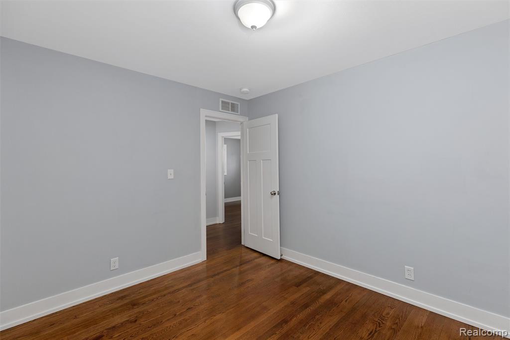 622 N Wilson Avenue, Royal Oak, MI 48067 — Photo 14