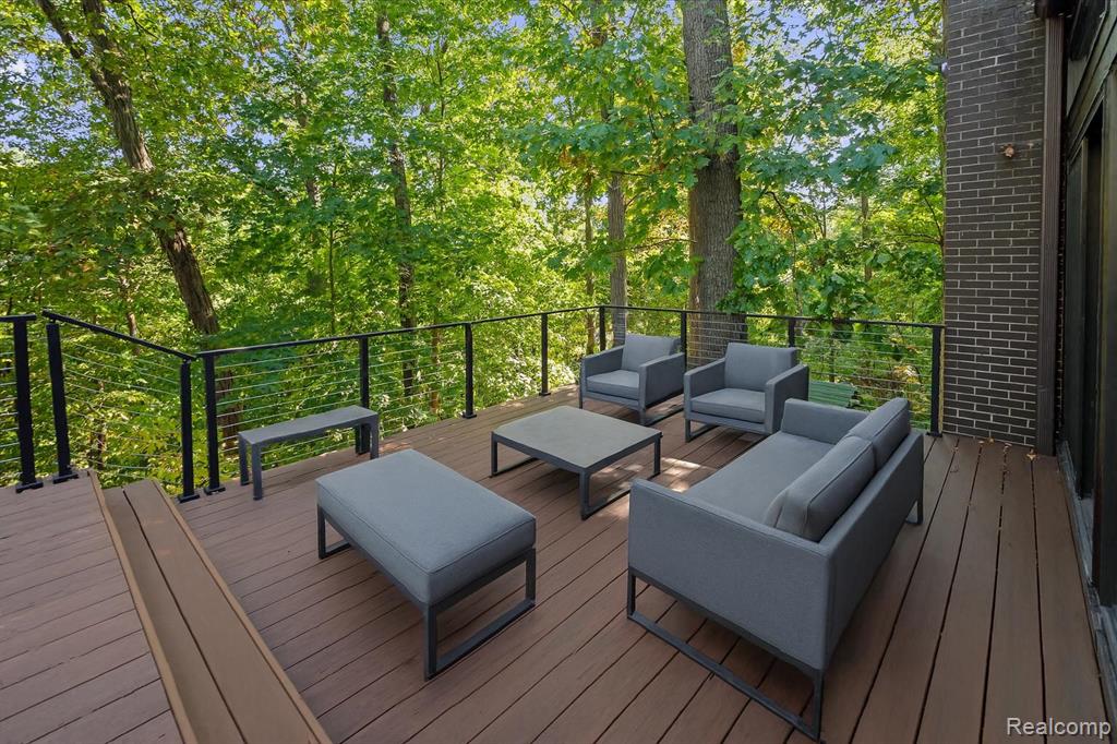 7371 Lindenmere Drive, Bloomfield Hills, MI 48301 — Photo 43