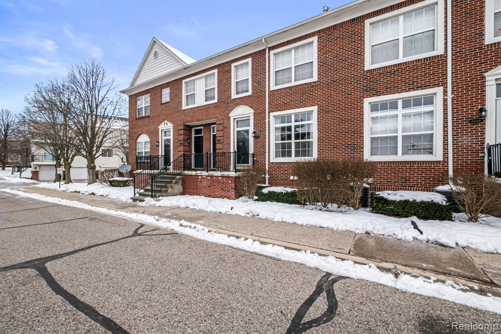 43046 Strand Drive, Sterling Heights, MI 48313 — Photo 2