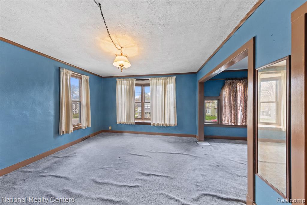404 MAIN Street, Fenton, MI 48430 — Photo 18