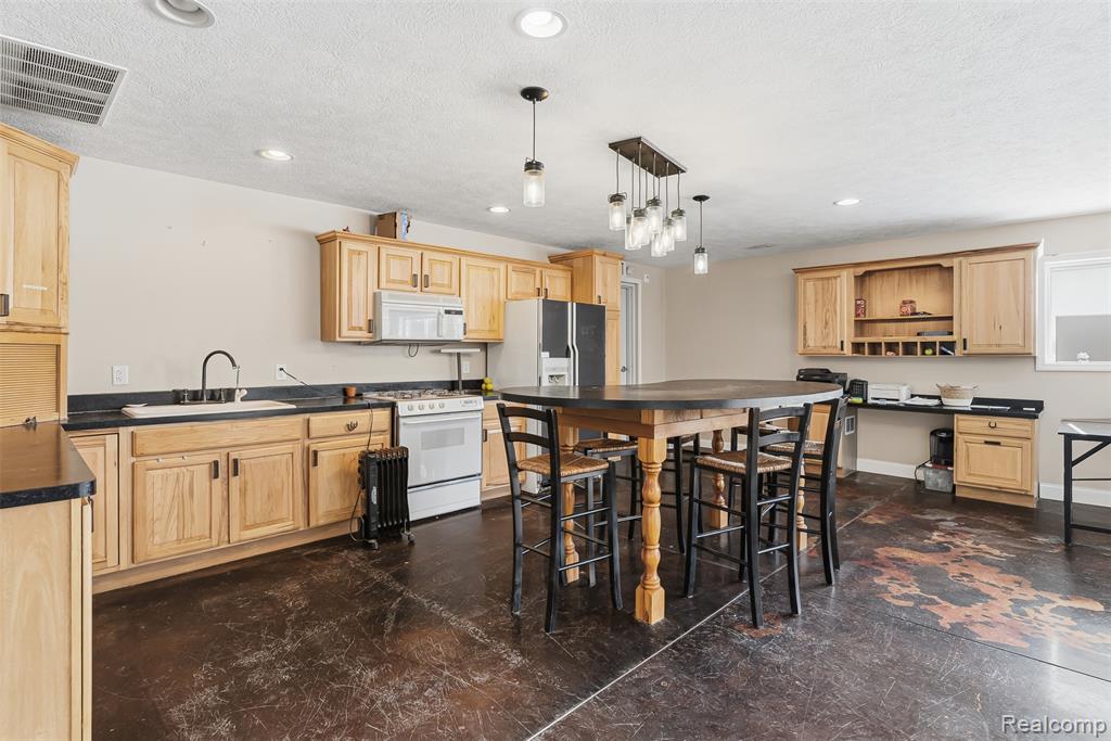 12847 Rathbun Road, Birch Run, MI 48415 — Photo 72