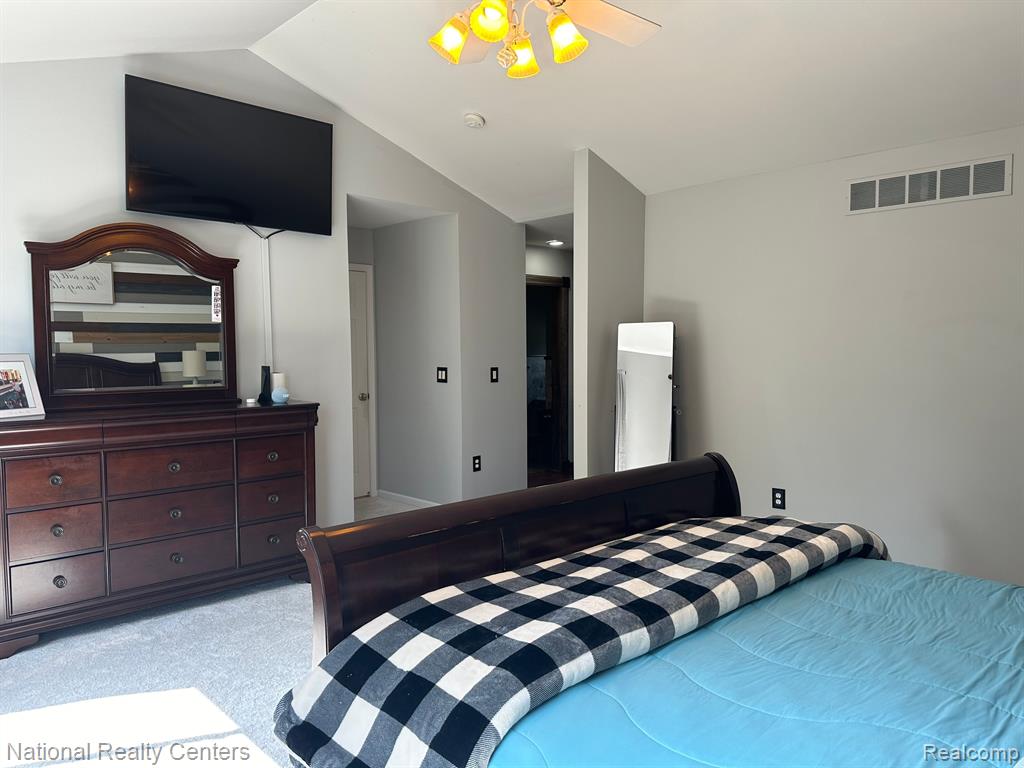 599 PHEASANT WOODS DR, Canton, MI 48188 — Photo 13