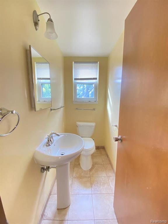5080 Abington Drive, Troy, MI 48085 — Photo 24