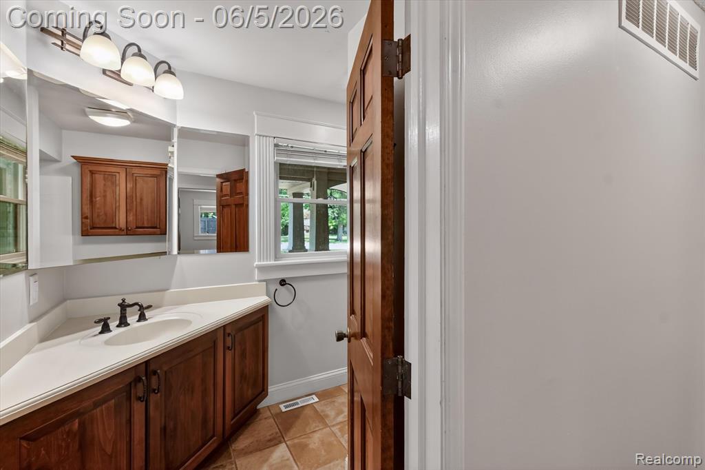 419 W Walnut Street, St. Charles, MI 48655 — Photo 19