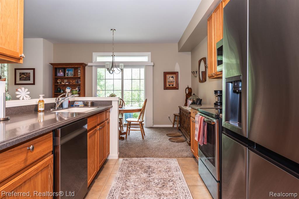2191 PINECROFT Drive, Canton, MI 48188 — Photo 9