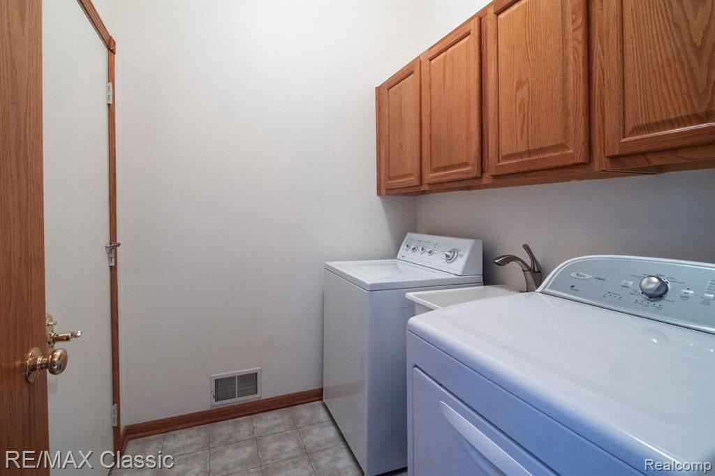 249 Essex Lane, Canton, MI 48187 — Photo 21