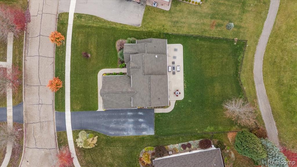 5839 Westwood Drive, Grand Blanc, MI 48439 — Photo 70