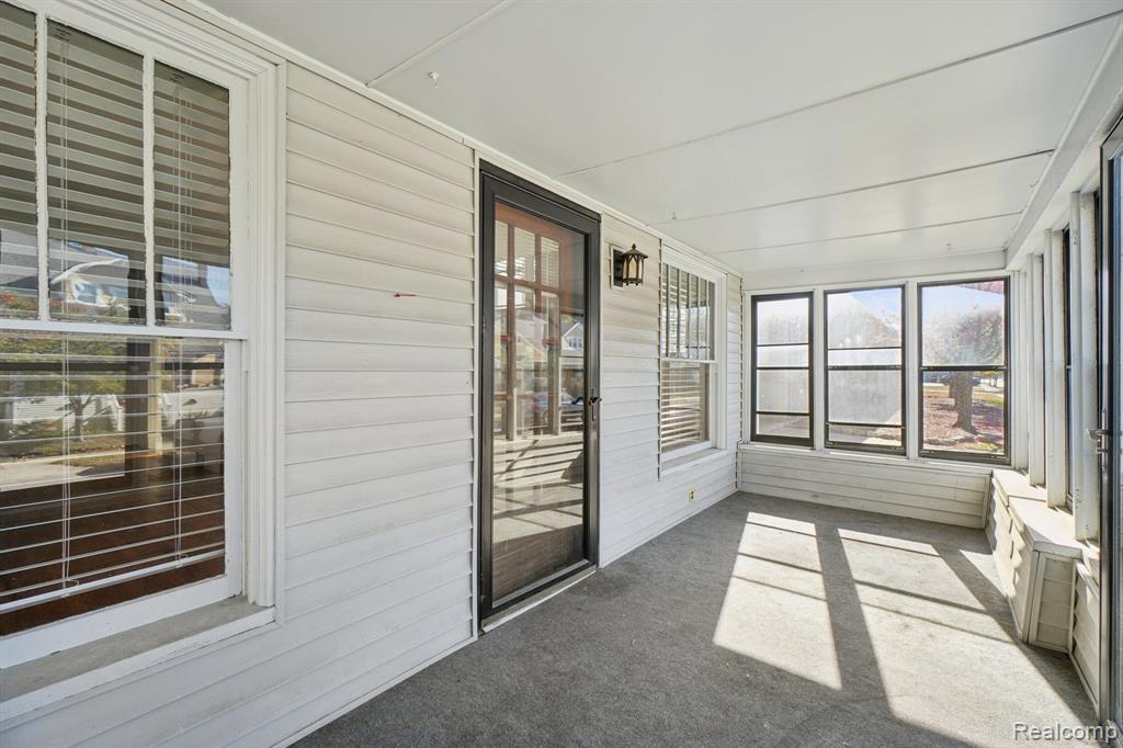 611 S West Street, Royal Oak, MI 48067 — Photo 11