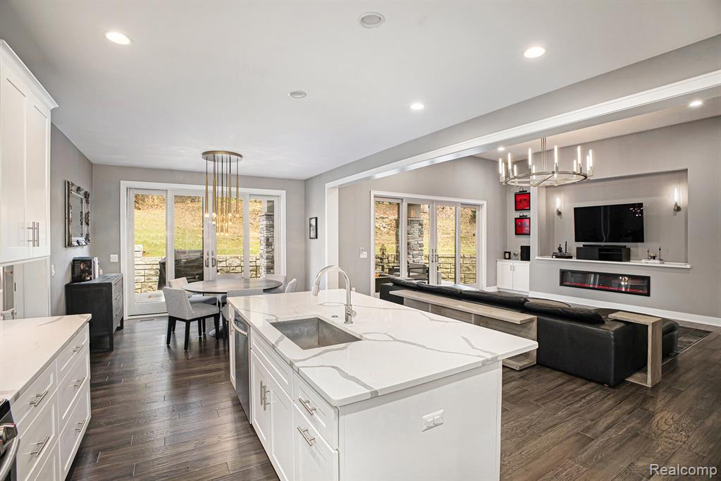 5888 Wyndam Lane, Brighton, MI 48116 — Photo 4