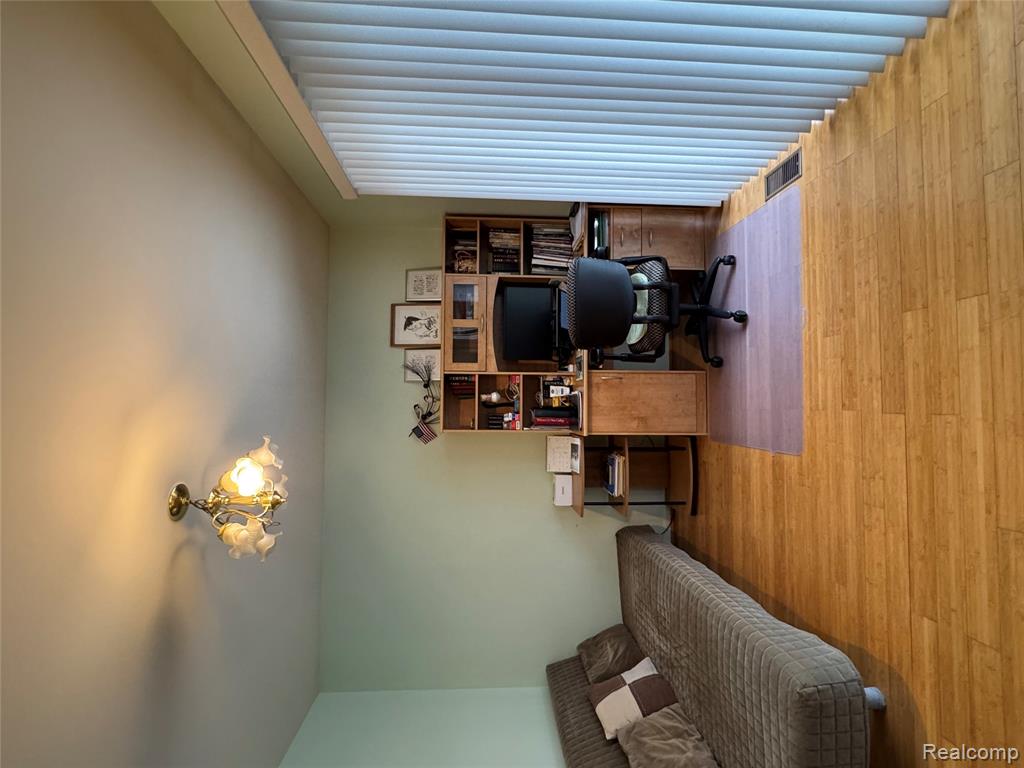 40342 Riverbend Drive, Sterling Heights, MI 48310 — Photo 7