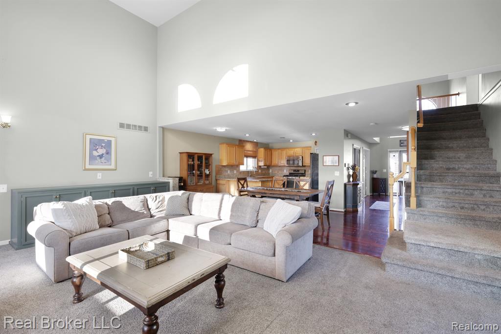 52391 WALNUT Drive, Chesterfield, MI 48047 — Photo 10