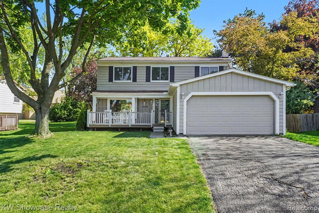 40652 Village Wood Road, Novi, MI — Photo 2