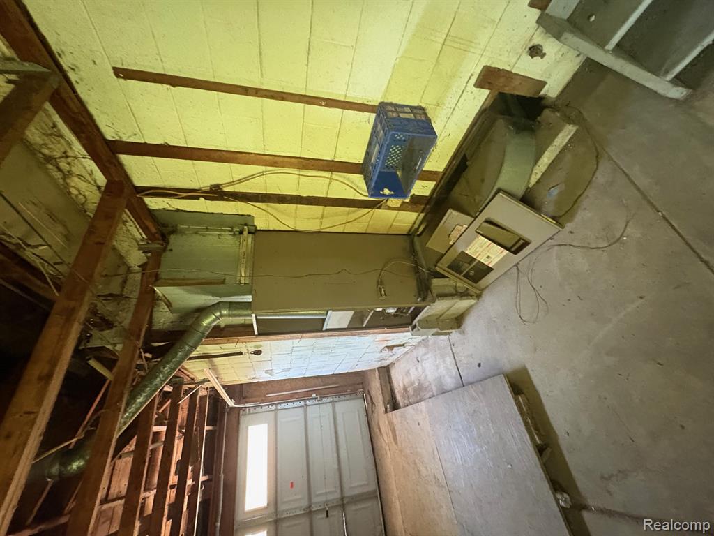 222 Newport Street, MI 48028 — Photo 17