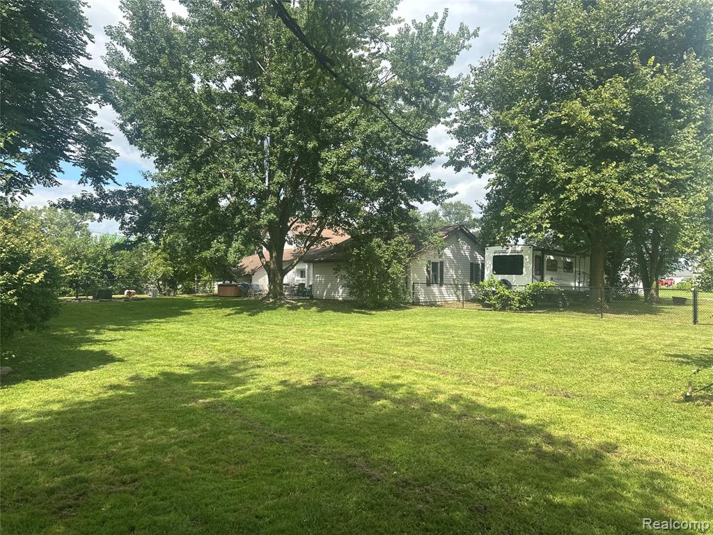 10237 Rice Street, Maybee, MI — Photo 21