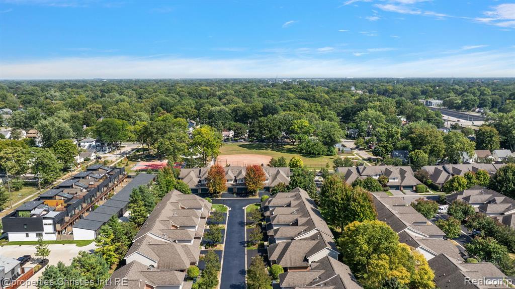 301 JAMES Circle, Royal Oak, MI 48067 — Photo 34