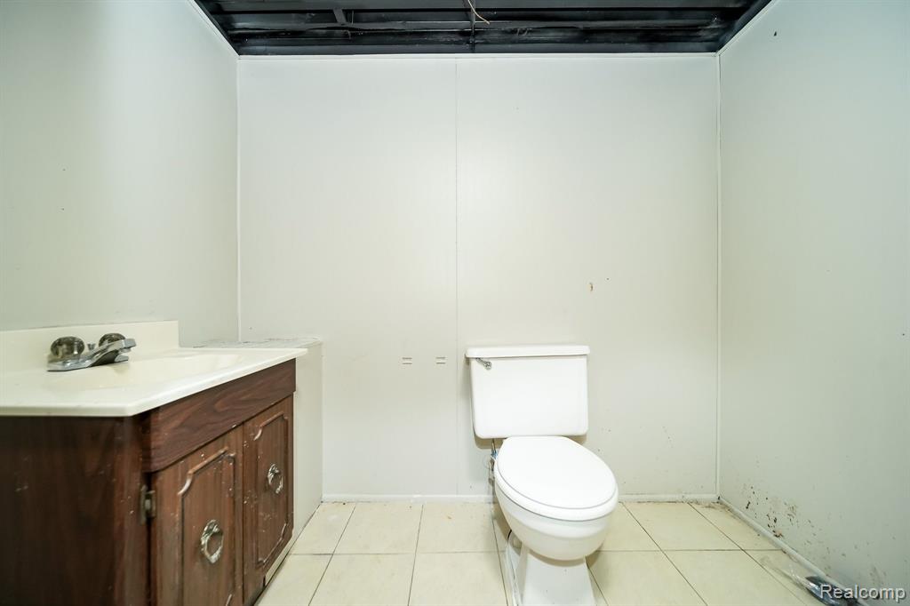 4620 DUDLEY Street, Dearborn Heights, MI 48125 — Photo 44