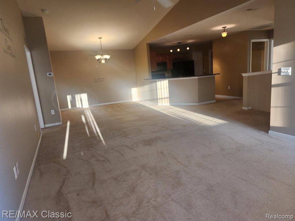 44275 PRINCETON Drive, Clinton Twp, MI 48038 — Photo 15