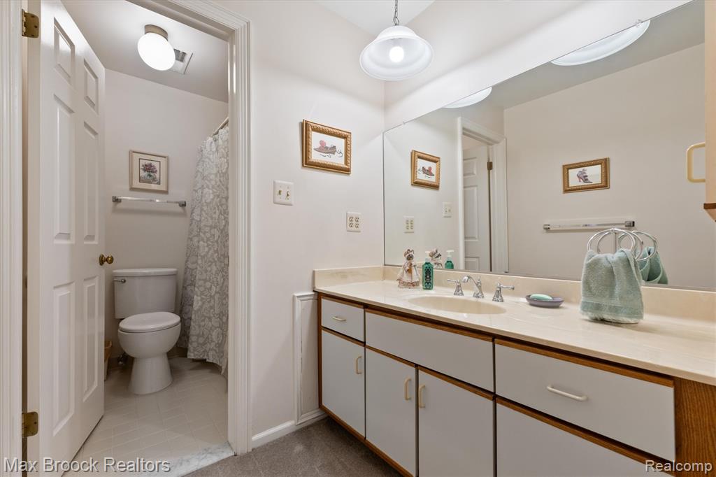19710 W 13 Mile Road, 210, Beverly Hills, MI 48025 — Photo 23