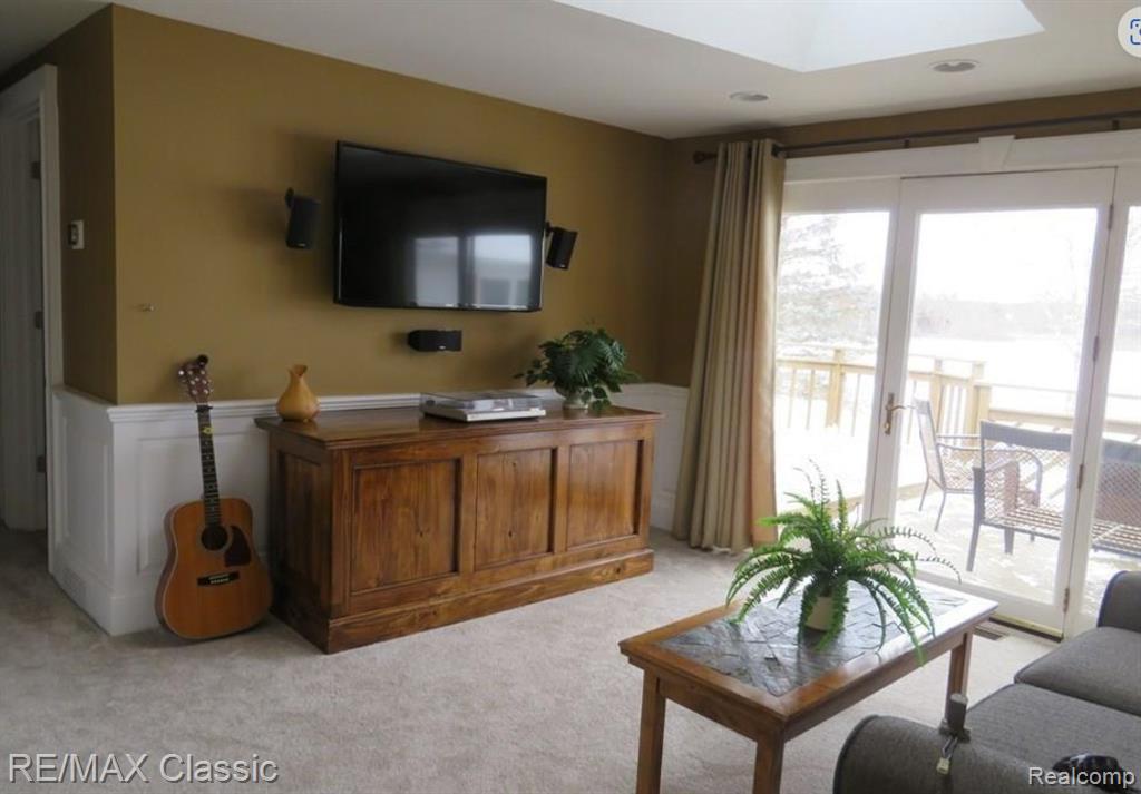 1508 LAKEVIEW Drive, Wolverine Lake, MI 48390 — Photo 13