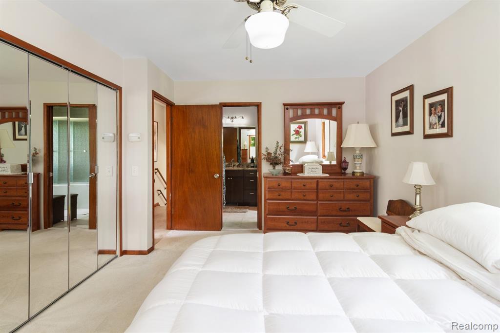 5500 Hartland Road, Fenton, MI 48430 — Photo 17